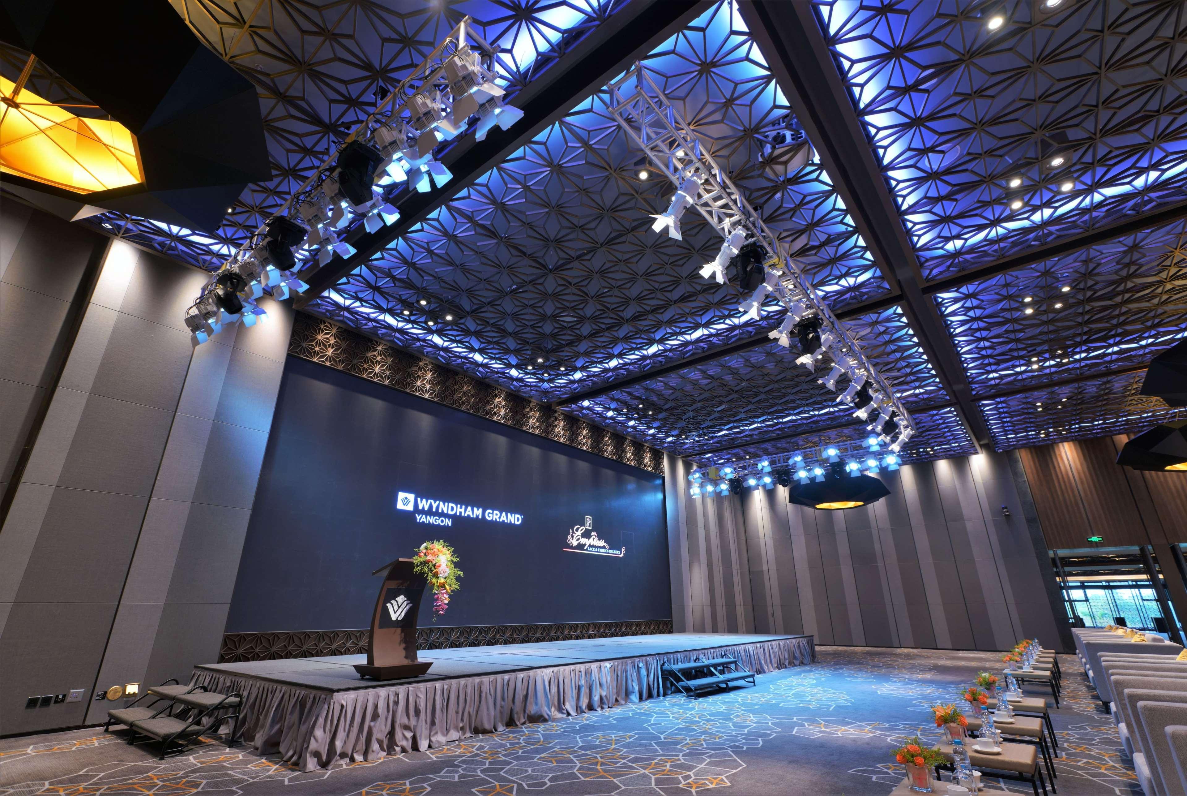מלון Wyndham Grand יאנגון מראה חיצוני תמונה